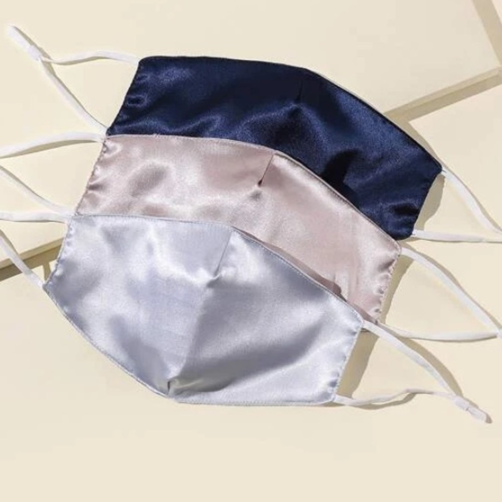 COPY - 4 piece satin face mask with hair ties - Picture 4 of 7